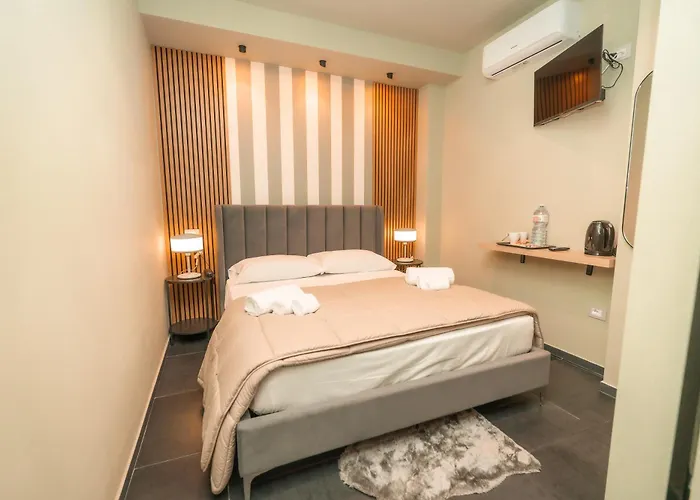 Noah Gate Hotel & Suites