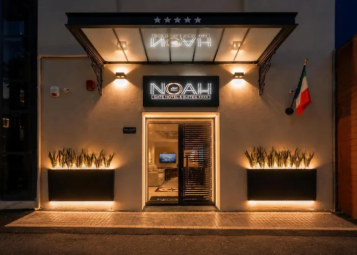 Noah Gate Hotel & Suites